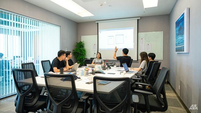 新盛游戏召开2026年秋季战略沟通会，明确产品矩阵与人才投入方向